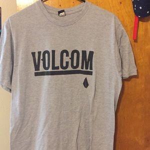 Volcom large shirt